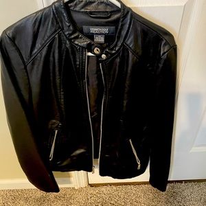 Kenneth Cole Faux leather jacket size Large